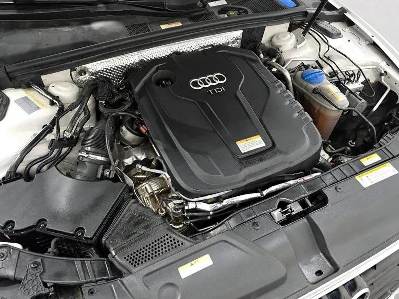 Audi A5 2.0 TDI Quattro, снимка 6 - Автомобили и джипове - 54552651