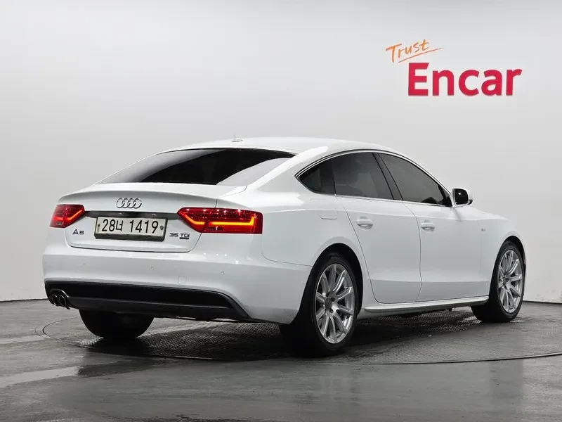 Audi A5 2.0 TDI Quattro, снимка 2 - Автомобили и джипове - 54552651