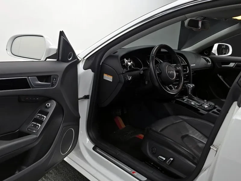 Audi A5 2.0 TDI Quattro, снимка 11 - Автомобили и джипове - 54552651