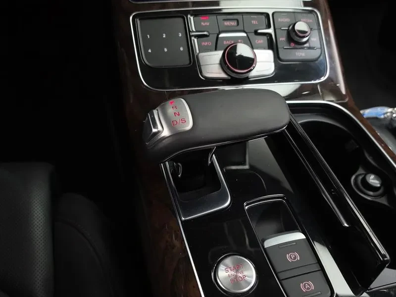 Audi A8 3.0 TDI Quattro, снимка 9 - Автомобили и джипове - 54564913