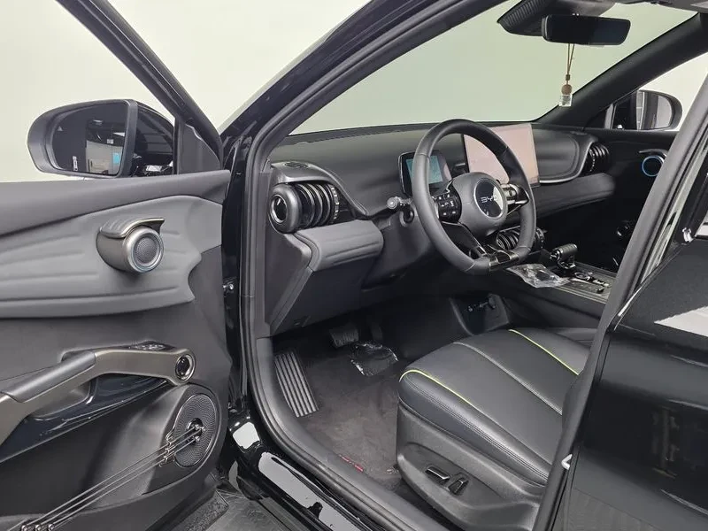 BYD Atto3, снимка 9 - Автомобили и джипове - 56223420