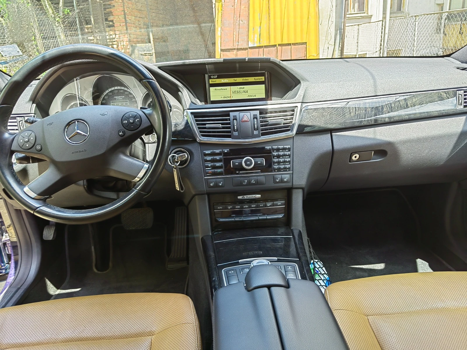Mercedes-Benz E 350 4 MATIK* * 7G TRONIK* * AVANTGARDE* * AIRMATIK | Mobile.bg — изображение 13