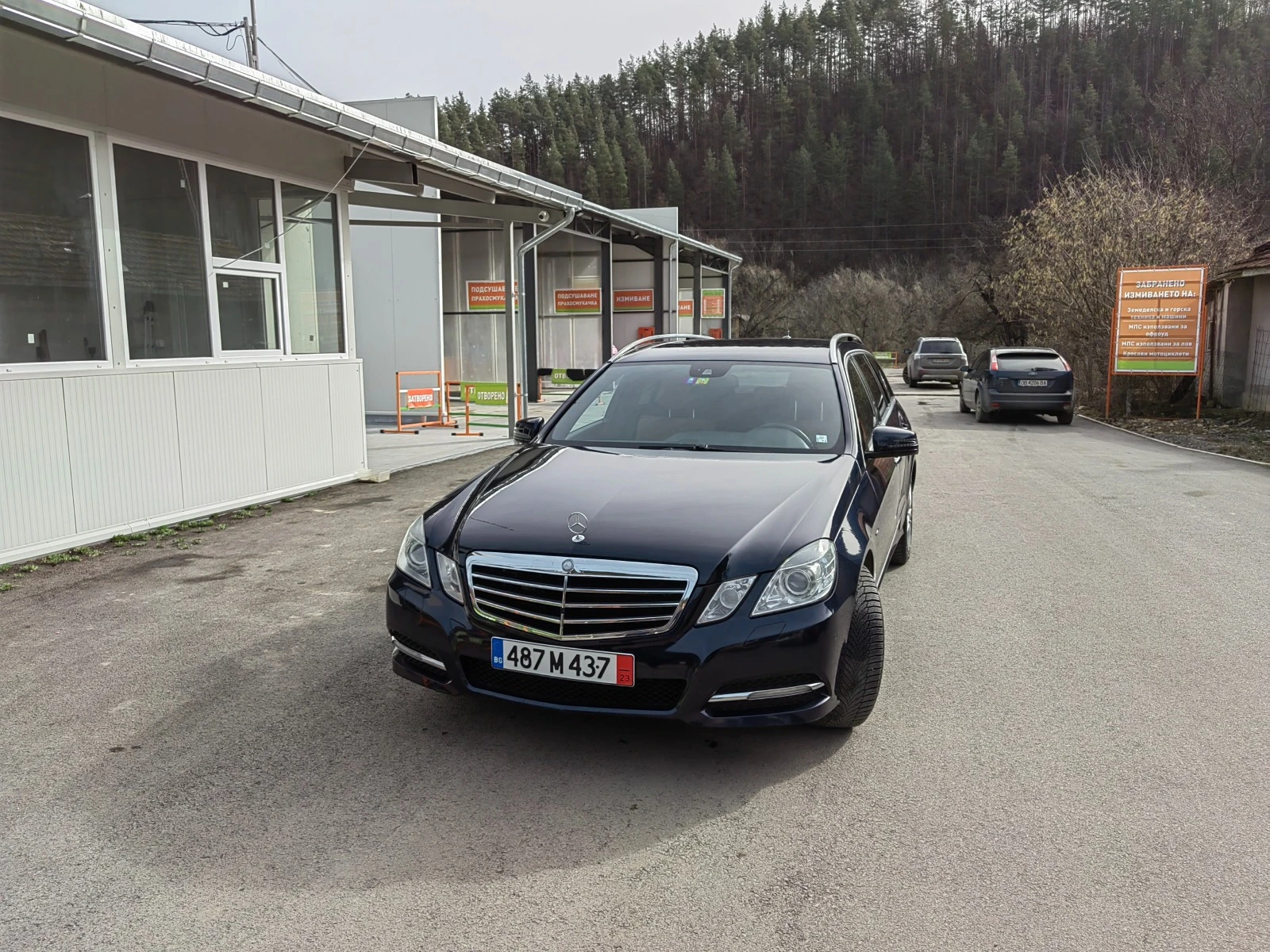 Mercedes-Benz E 350 4 MATIK* * 7G TRONIK* * AVANTGARDE* * AIRMATIK - изображение 3