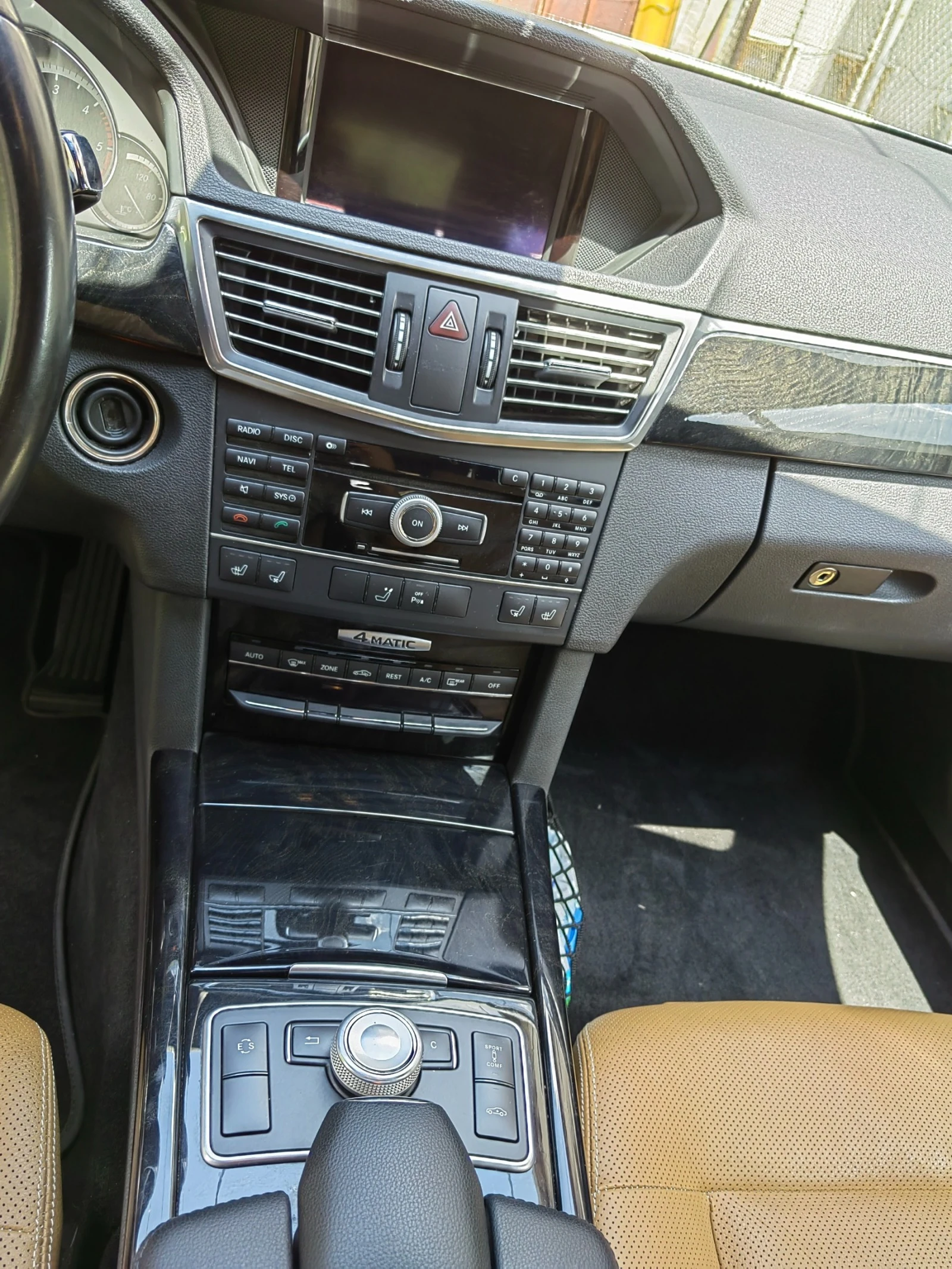 Mercedes-Benz E 350 4 MATIK* * 7G TRONIK* * AVANTGARDE* * AIRMATIK | Mobile.bg — изображение 11