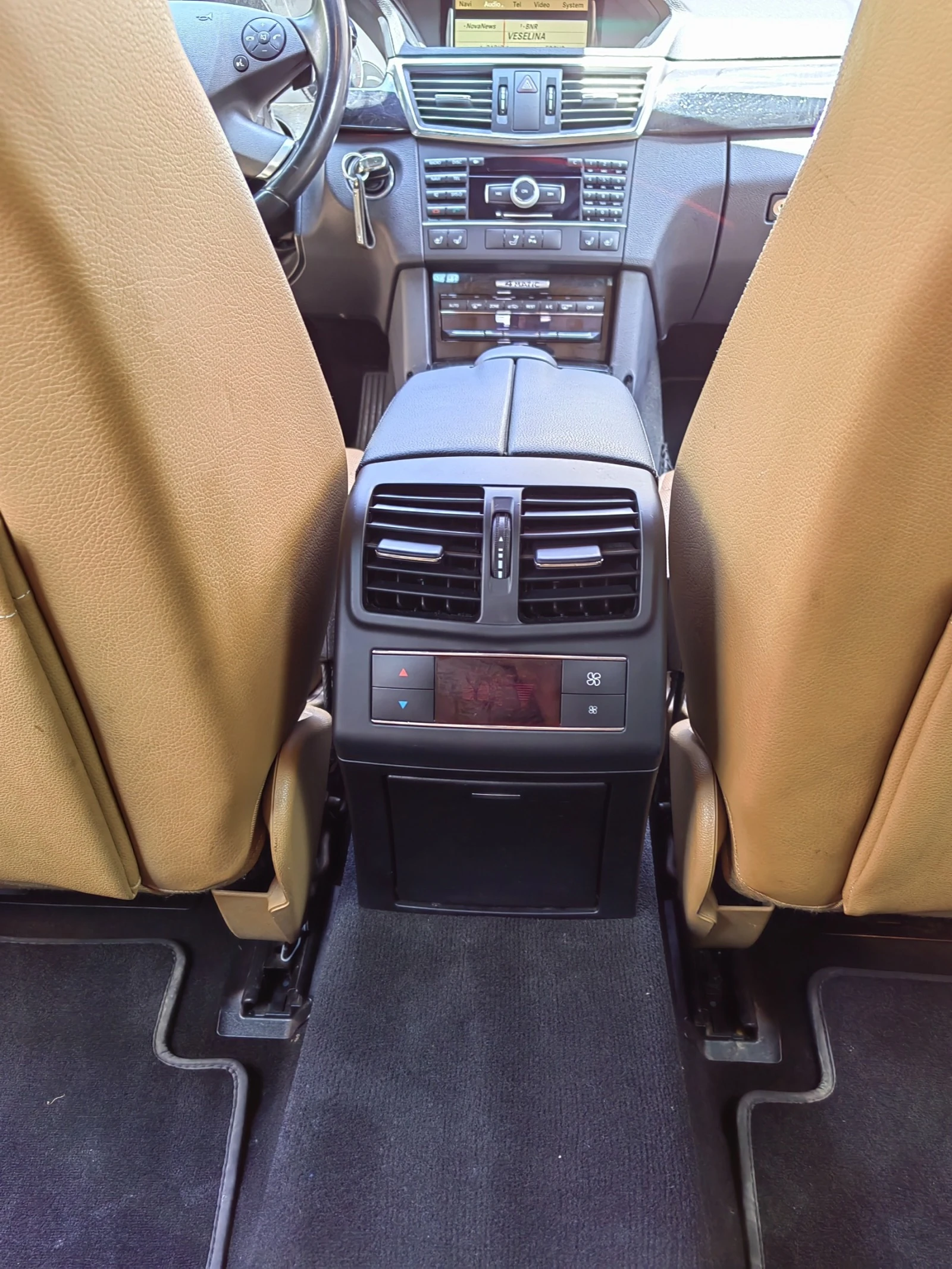 Mercedes-Benz E 350 4 MATIK* * 7G TRONIK* * AVANTGARDE* * AIRMATIK | Mobile.bg — изображение 14