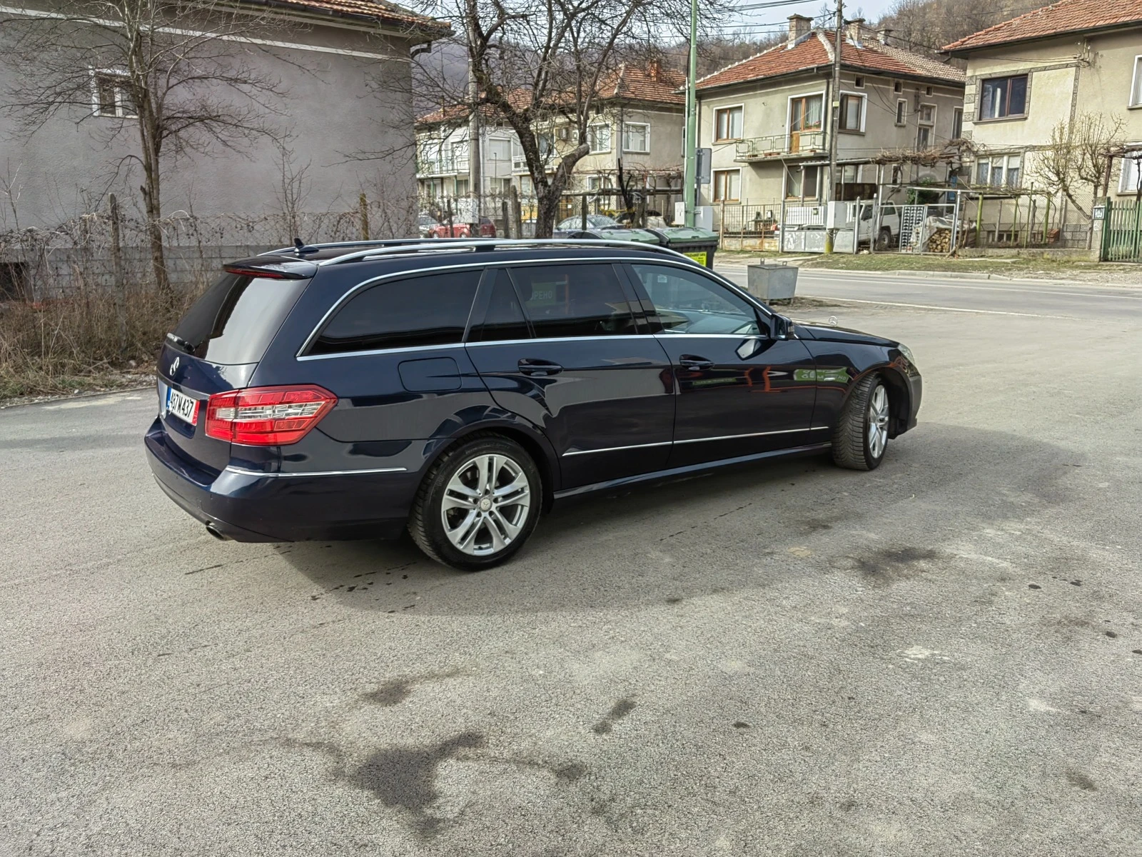 Mercedes-Benz E 350 4 MATIK* * 7G TRONIK* * AVANTGARDE* * AIRMATIK - изображение 6