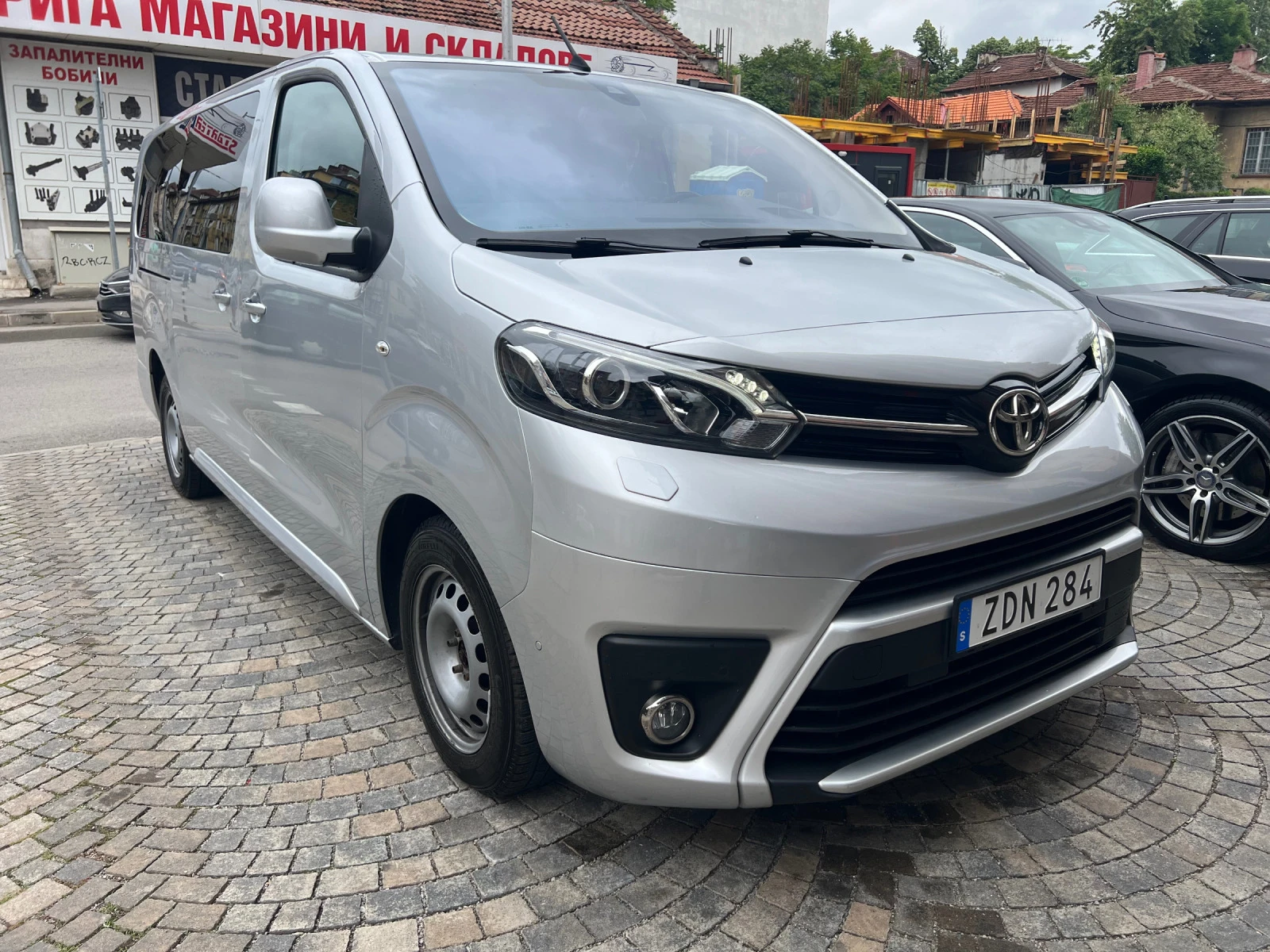 Toyota Proace City Verso 2.0D-4D L2 Automatic Comfort Лизинг 20% - изображение 2