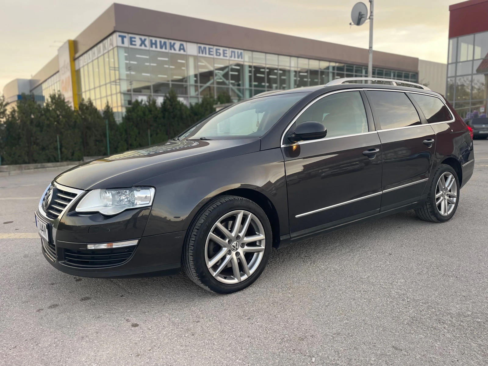 VW Passat 2.0 tdi NAVI HIGH-LINE - [1] 