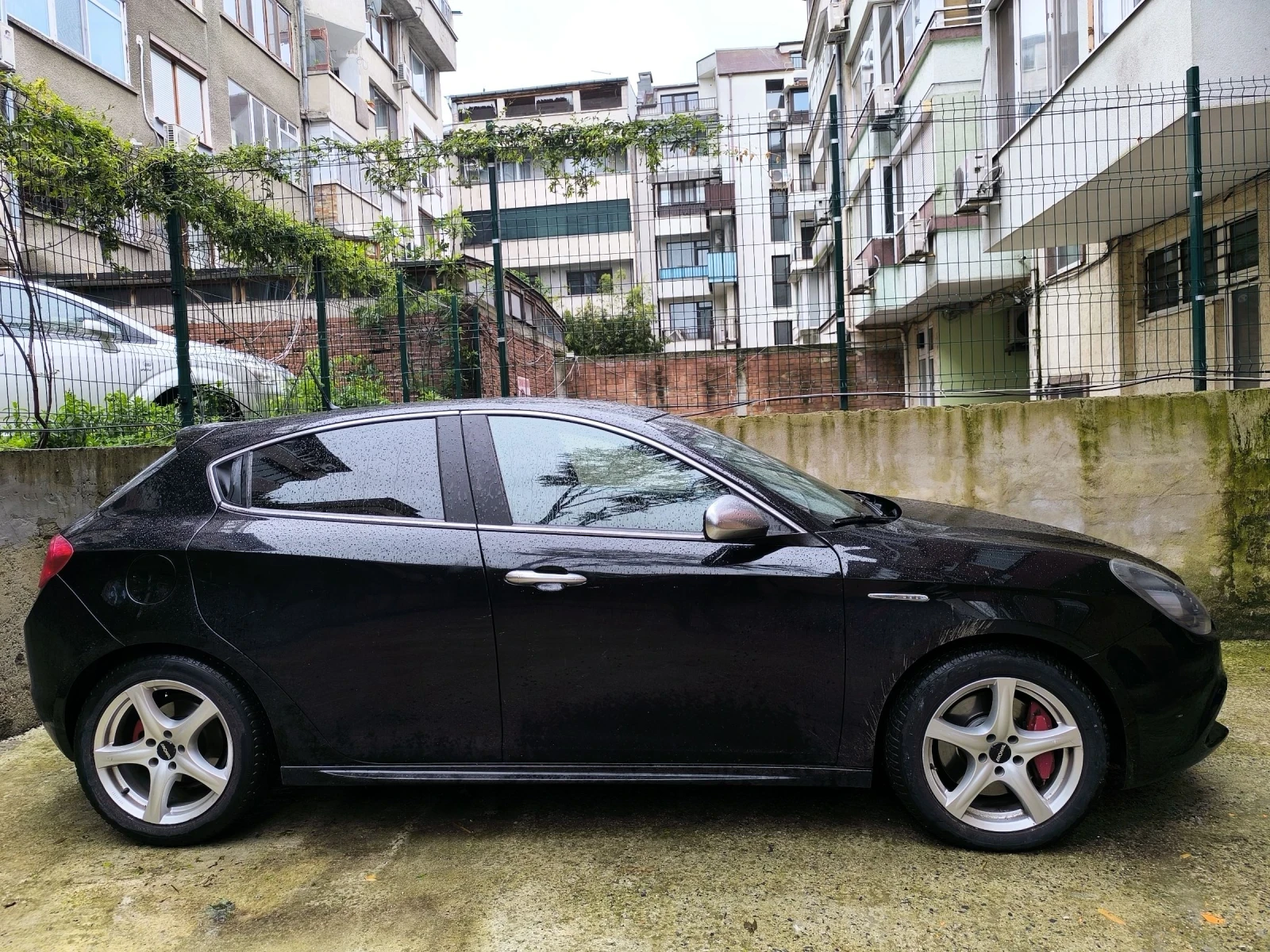 Alfa Romeo Giulietta 2.0 JTDM - изображение 3