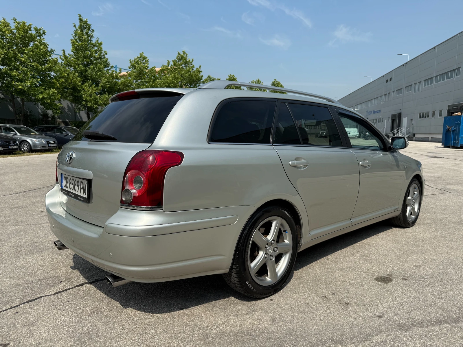 Toyota Avensis 2.2d 177 к.с. - изображение 4