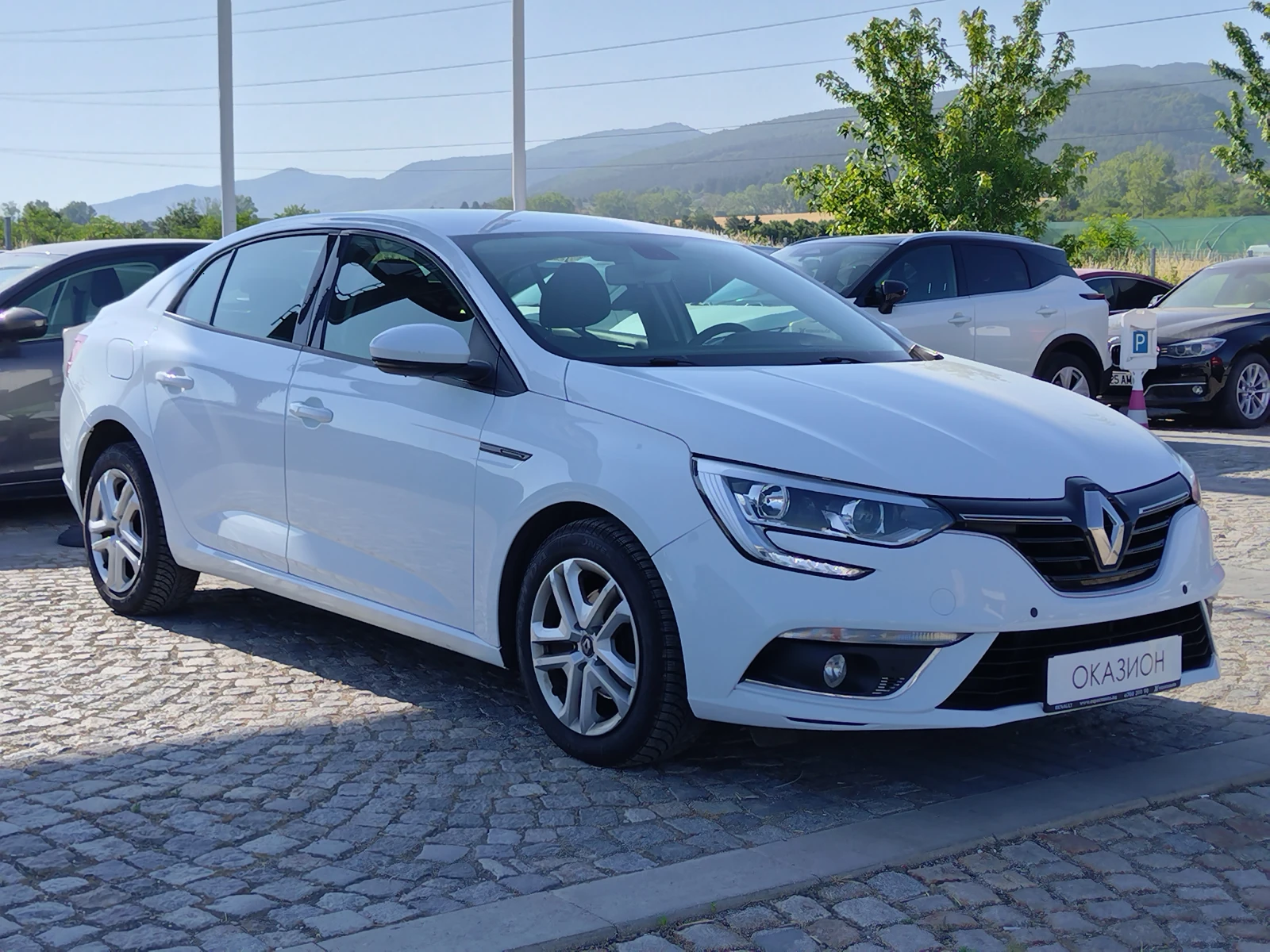 Renault Megane 1.3TCe 140 к.с./Life - изображение 3