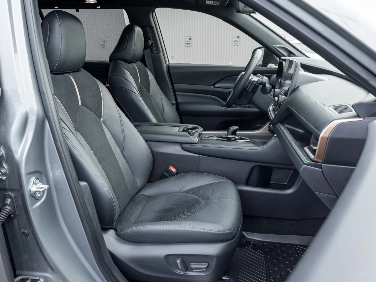 Toyota Grand Highlander Hybrid Platinum MAX  � ����������� & ���� ������  | Mobile.bg � ����������� 13