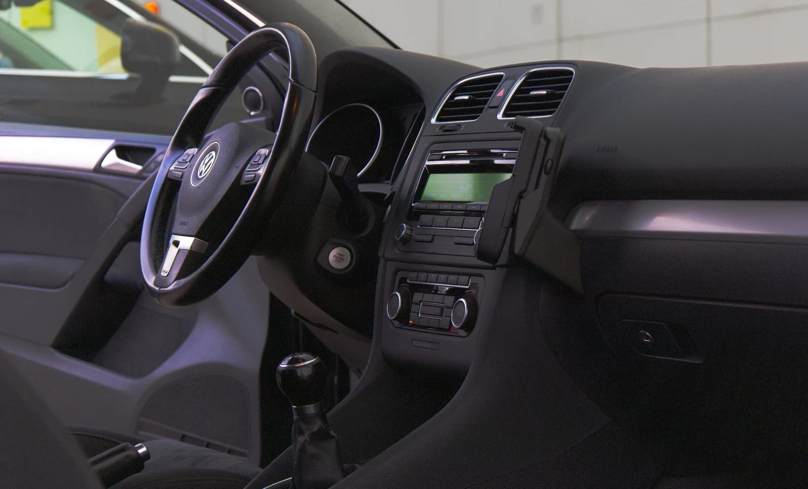 VW Golf 1.6TDI #KEYLESS/START-STOP/HIGHLINE, снимка 10 - Автомобили и джипове - 54773055