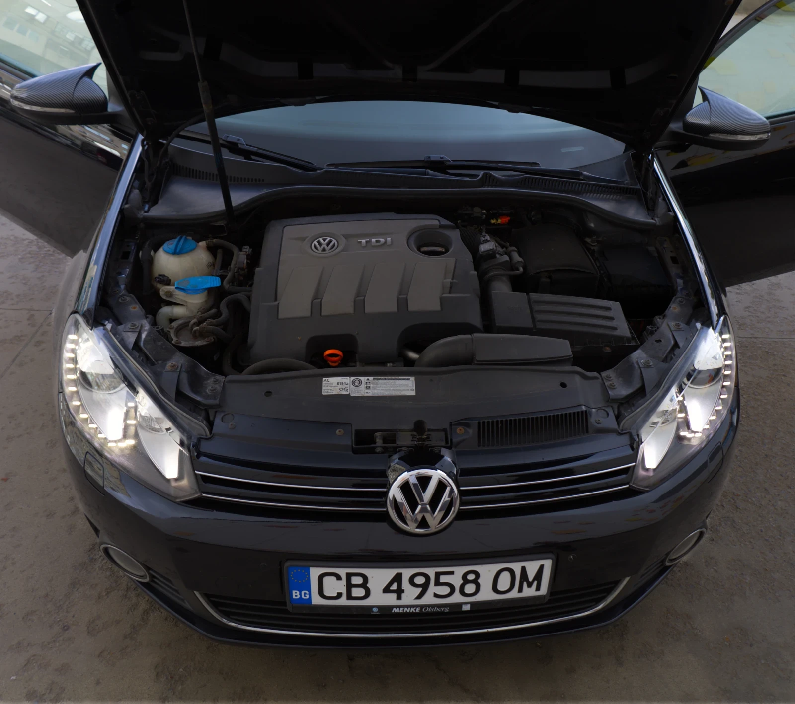 VW Golf 1.6TDI #KEYLESS/START-STOP/HIGHLINE, снимка 12 - Автомобили и джипове - 54773055