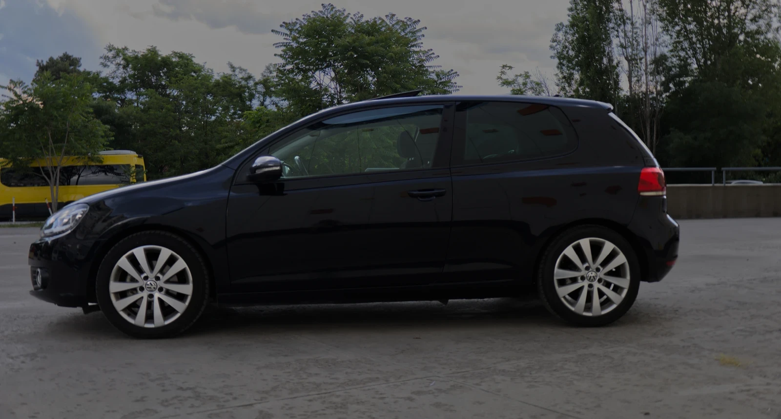 VW Golf 1.6TDI #KEYLESS/START-STOP/HIGHLINE, снимка 7 - Автомобили и джипове - 54773055