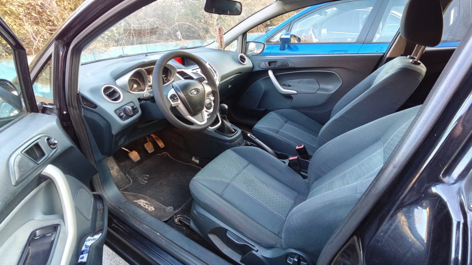 Ford Fiesta 1.4 LPG, снимка 11 - Автомобили и джипове - 53786380