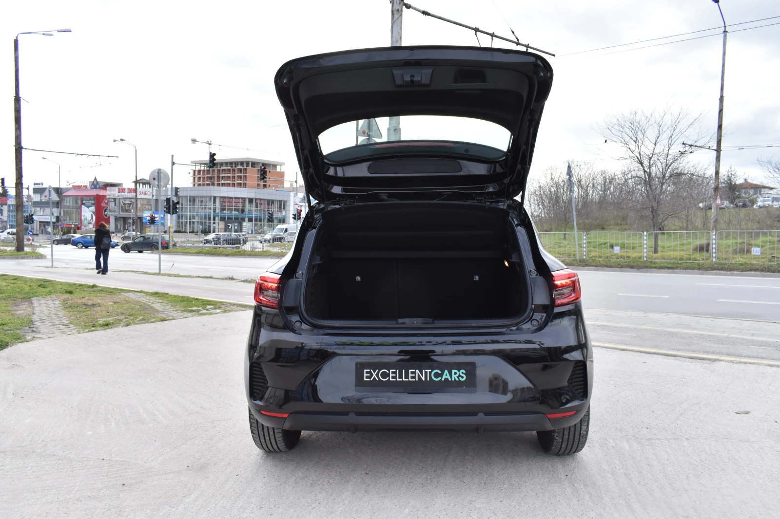 Mitsubishi Colt 1.6 HEV* INVITED* ГАРАНЦИЯ ДО 2029г., снимка 7 - Автомобили и джипове - 53913696