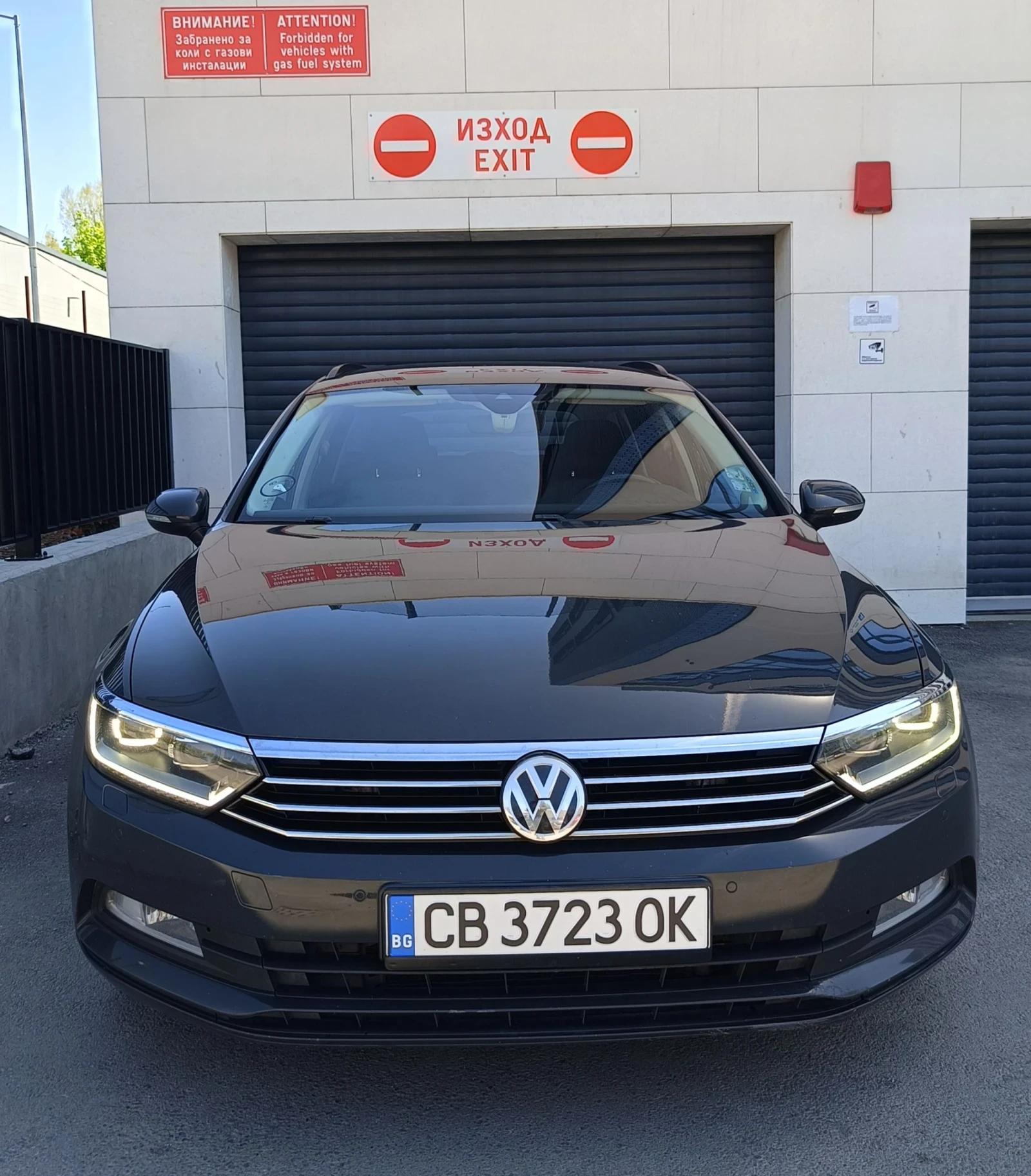 VW Passat 2.0 TDI, снимка 2 - Автомобили и джипове - 54351759