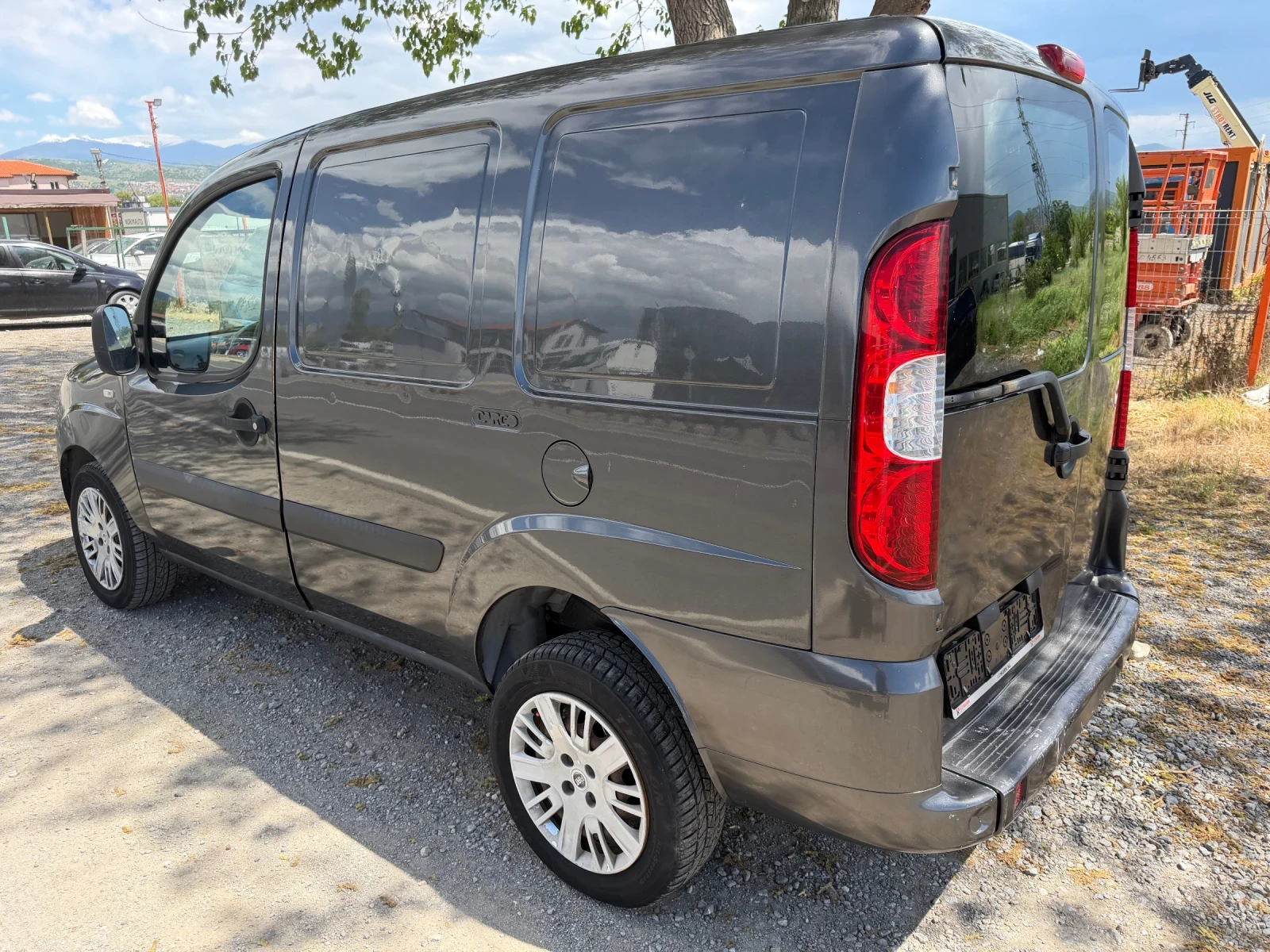 Fiat Doblo 1.9JTD Климатик, снимка 6 - Автомобили и джипове - 54526729