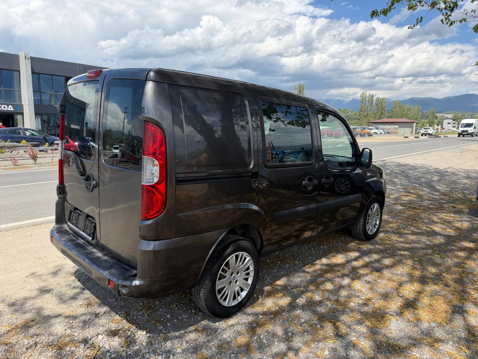 Fiat Doblo 1.9JTD Климатик, снимка 4 - Автомобили и джипове - 54526729