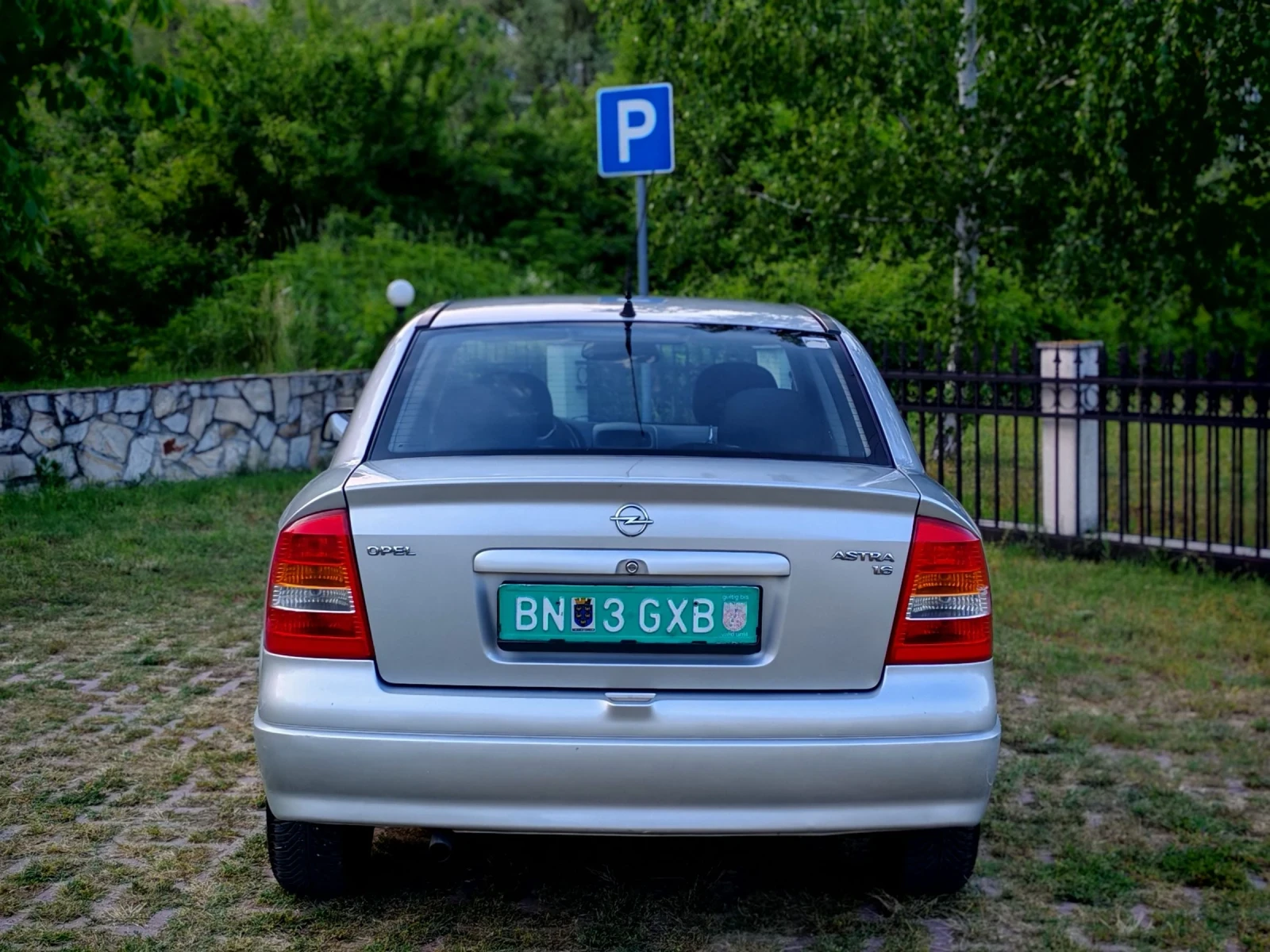 Opel Astra 1.6I(84)* АВТОМАТИК* КЛИМАТИК* НОВ ВНОС* , снимка 6 - Автомобили и джипове - 54742601