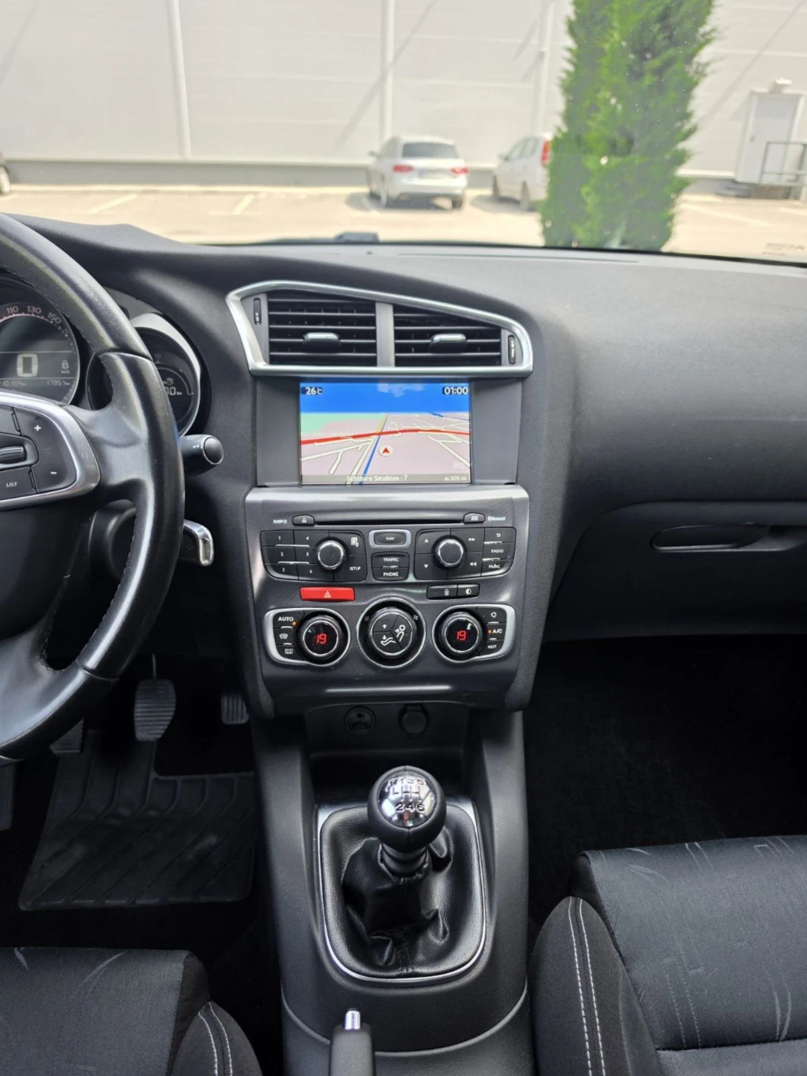 Citroen C4 1.6 HDI, NAVI, , снимка 16 - Автомобили и джипове - 54765873