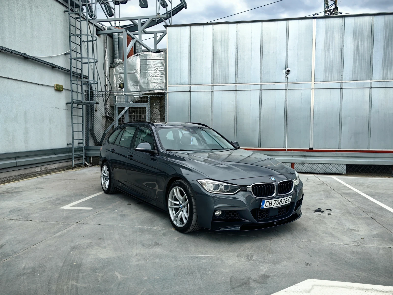 BMW 328 Touring / M Pack / Distronic / 360 / Bootmod3, снимка 2 - Автомобили и джипове - 54769758