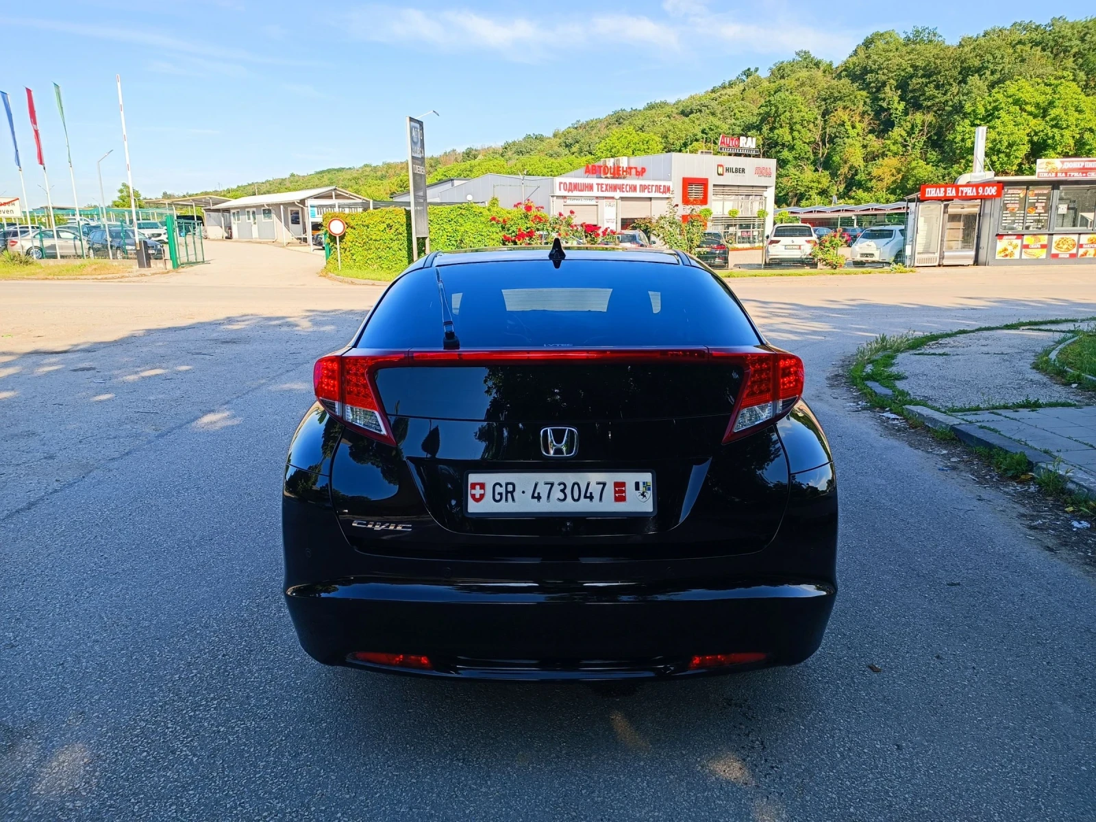 Honda Civic 1.8i-140кс-ШВЕЙЦАРИЯ-АВТОМАТ-KEYLESS-NAVI, снимка 4 - Автомобили и джипове - 54777704
