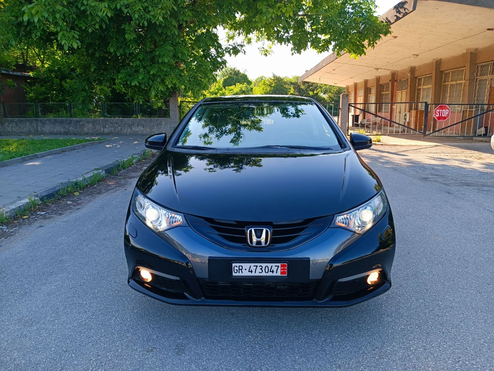 Honda Civic 1.8i-140кс-ШВЕЙЦАРИЯ-АВТОМАТ-KEYLESS-NAVI
