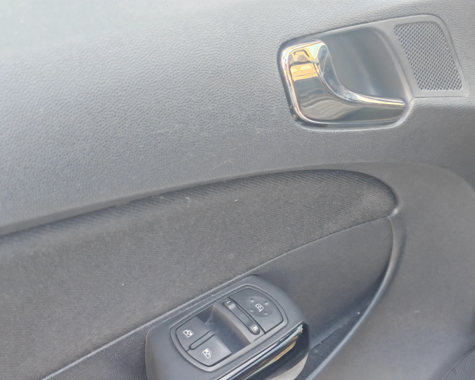 Opel Corsa, снимка 9 - Автомобили и джипове - 55235517