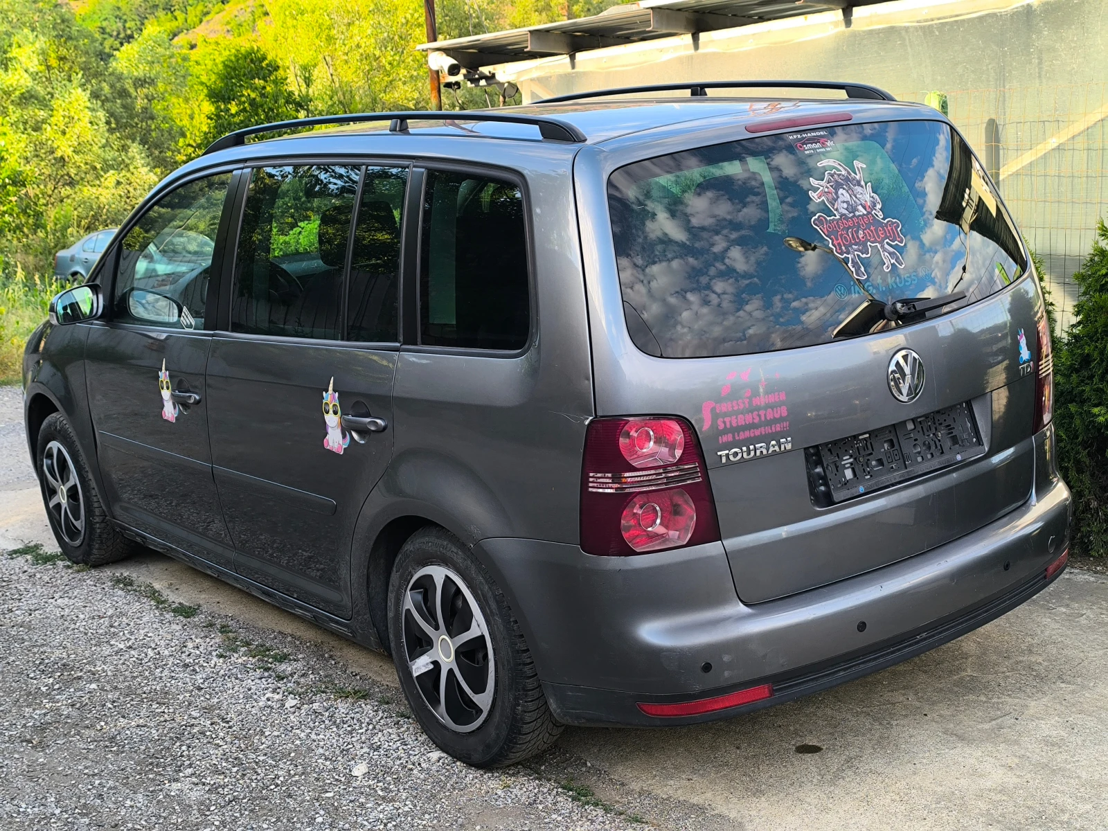 VW Touran -1.9TDI-101кс-6 скорости-КЛИМАТРОНИК-, снимка 5 - Автомобили и джипове - 55241539