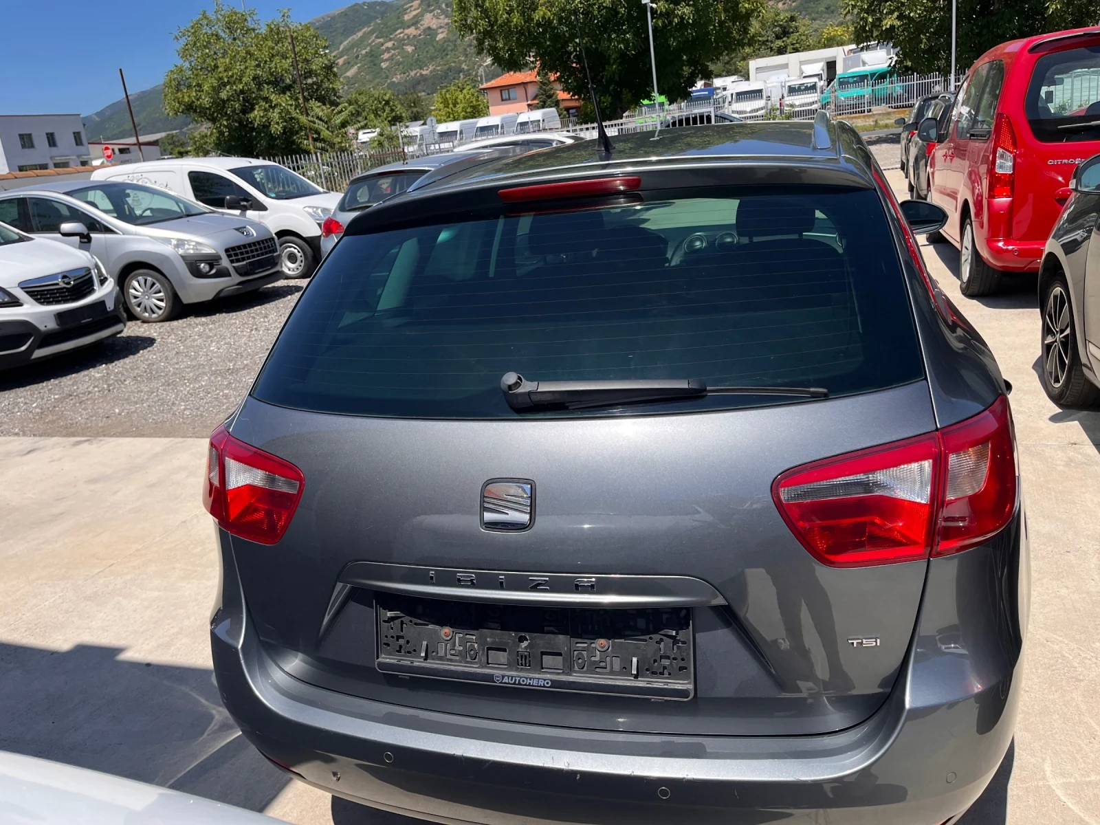 Seat Ibiza 1.2 TSI, снимка 11 - Автомобили и джипове - 55421394