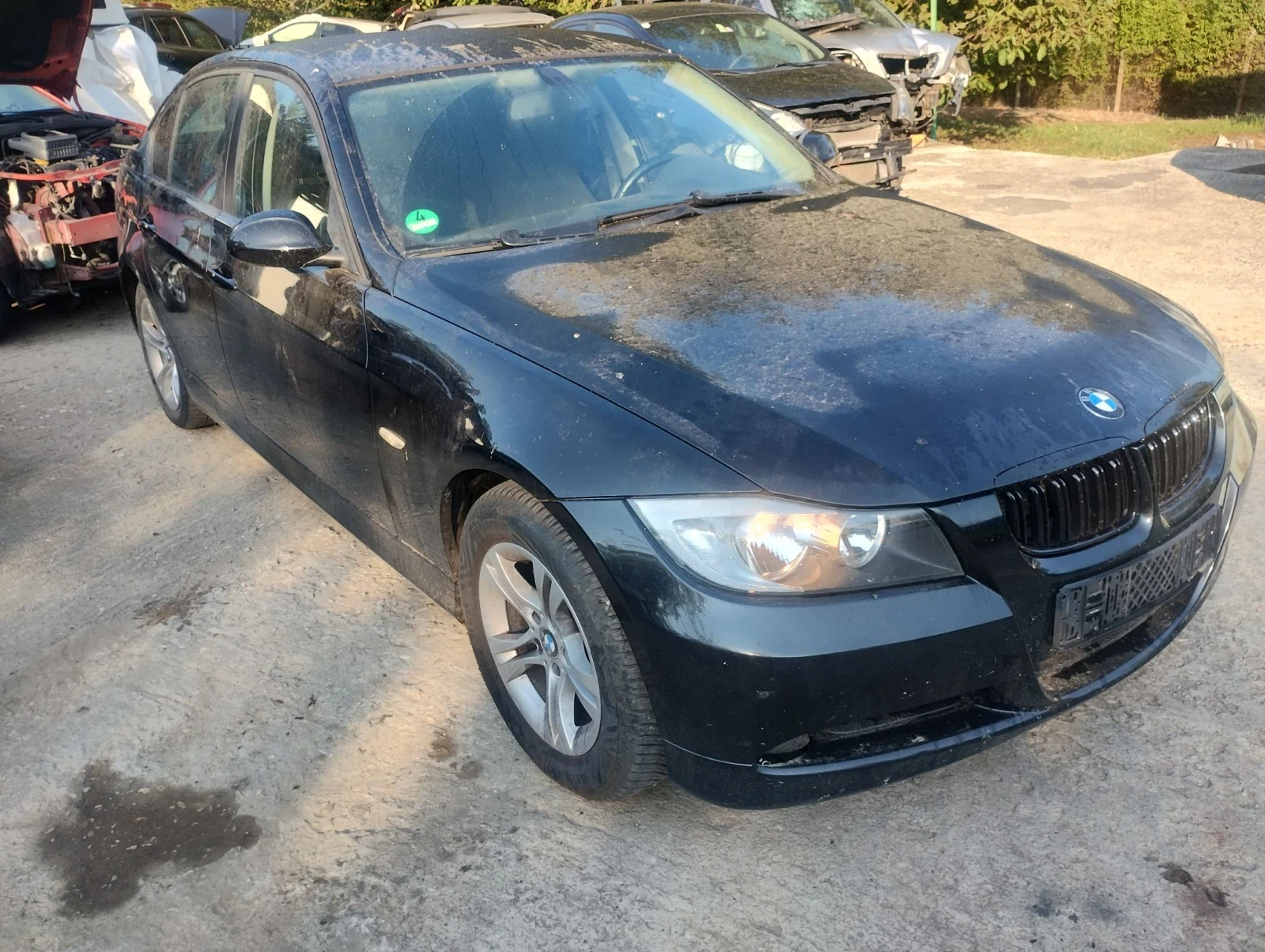 BMW 320 2.0i, снимка 3 - Автомобили и джипове - 55908597
