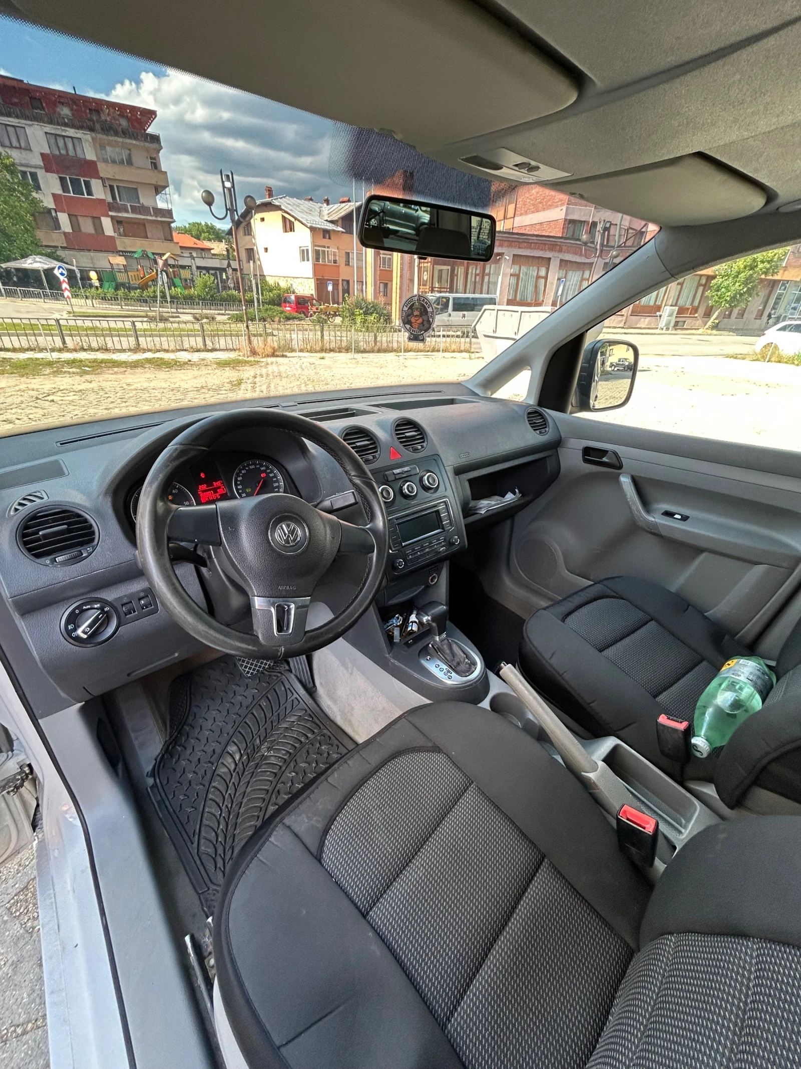 VW Caddy TDI DSG, снимка 5 - Автомобили и джипове - 56024909