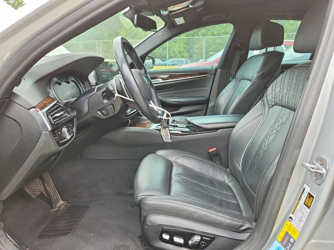 BMW 530 2.0l Xe, снимка 7 - Автомобили и джипове - 56216204