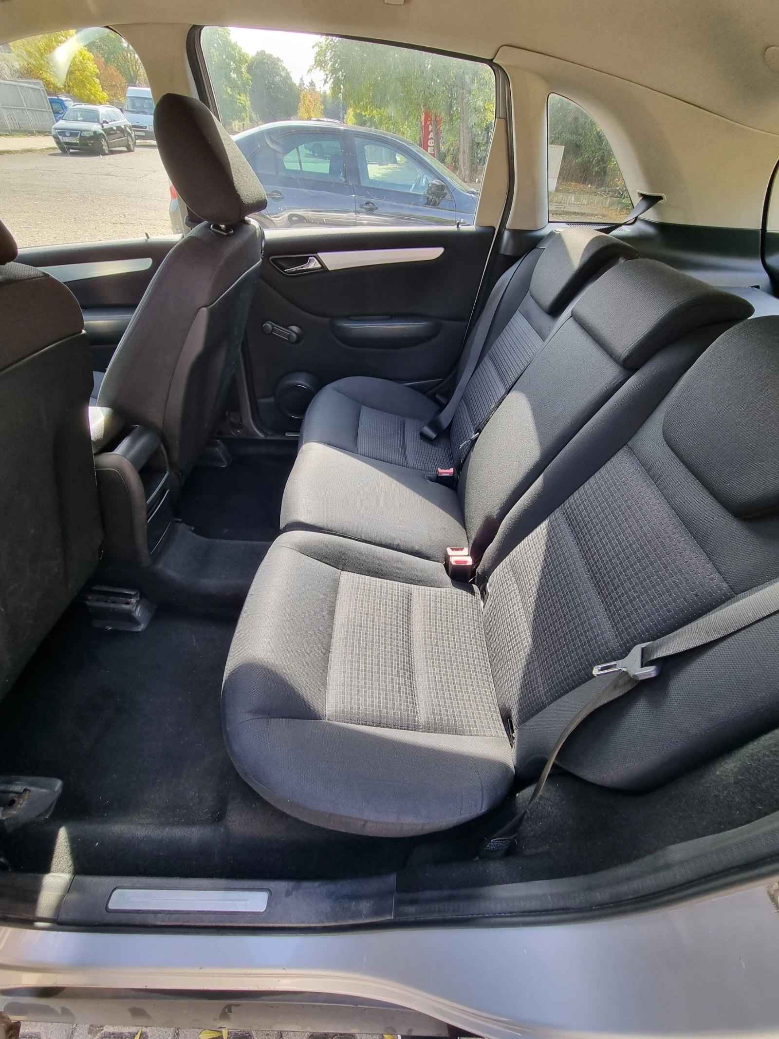 Mercedes-Benz B 180, снимка 7 - Автомобили и джипове - 56591166