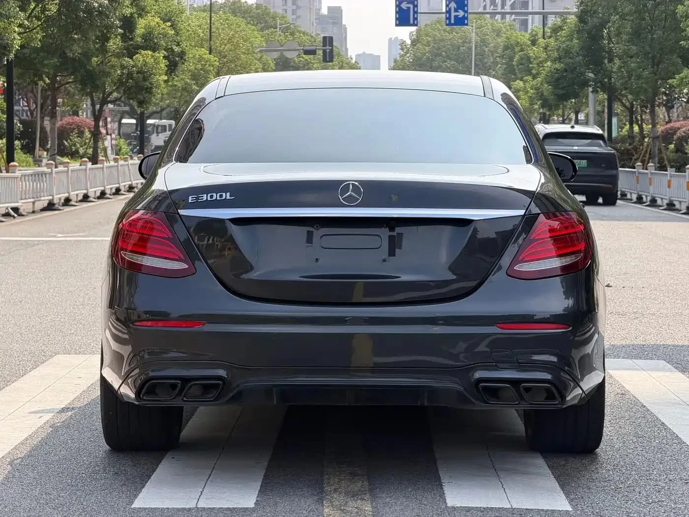 Mercedes-Benz E 200, снимка 6 - Автомобили и джипове - 56685217