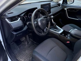 Toyota Rav4 * Hybrid LE AWD * CARFAX * ОПЦИЯ ЗА ФИНАНСИРАНЕ, снимка 17