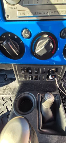 Обява за продажба на Toyota Fj cruiser 4.0 GAS DIFF LOCK ~28 500 лв. - изображение 11