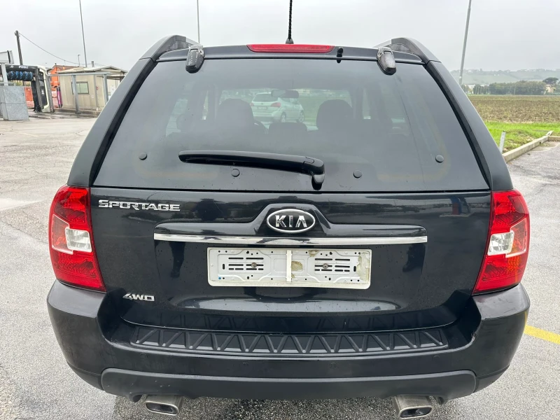 Kia Sportage, снимка 2 - Автомобили и джипове - 48148591