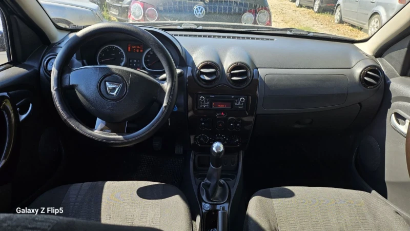 Dacia Duster 1.6i - LPG, снимка 9 - Автомобили и джипове - 51439462