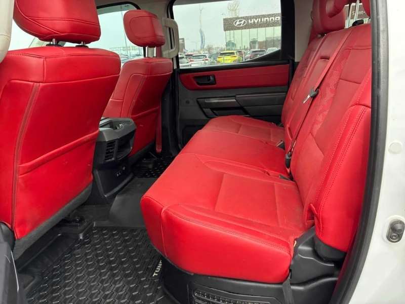 Toyota Tundra * Limited Hybrid * CARFAX * БЕЗ ПЪРВОНАЧАЛНА ВНОСК, снимка 11 - Автомобили и джипове - 53162150