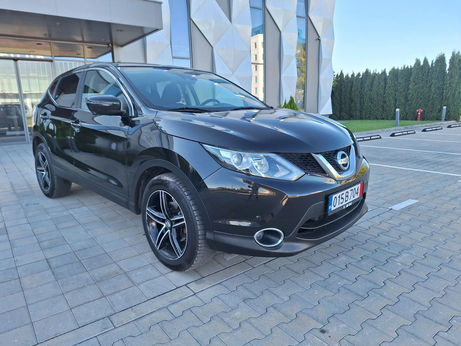 Nissan Qashqai бензин автомат  105000хк - изображение 3