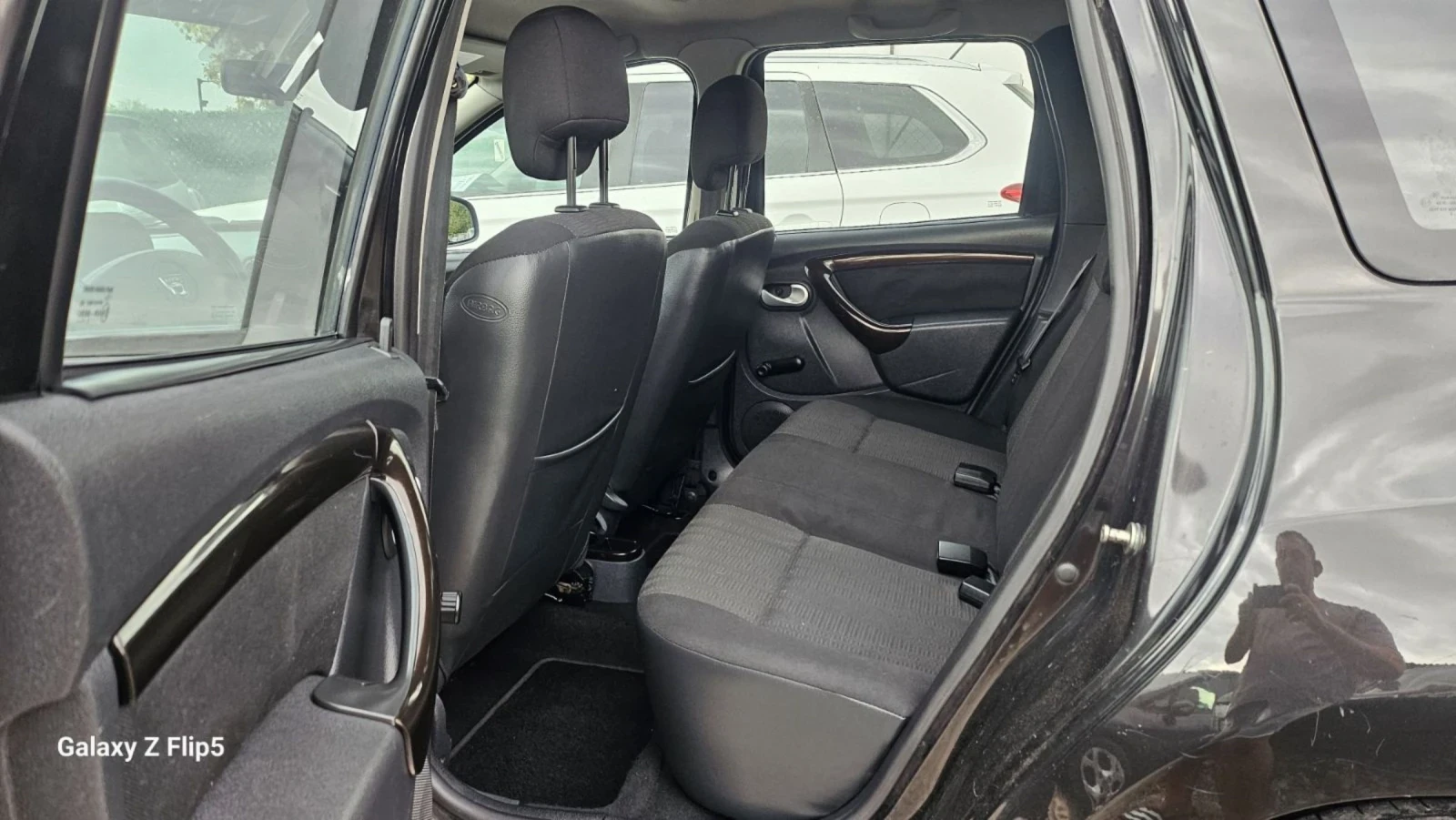 Dacia Duster 1.6i - LPG - изображение 8
