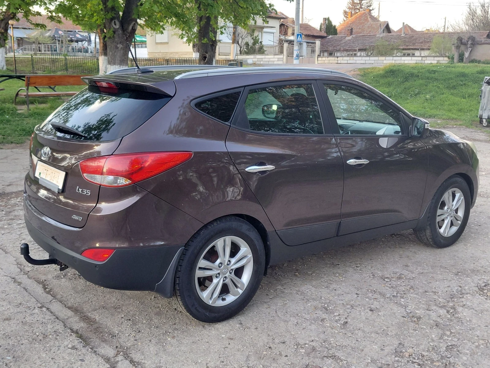 Hyundai IX35 2.0 Бензин + Газ, снимка 4 - Автомобили и джипове - 54359077