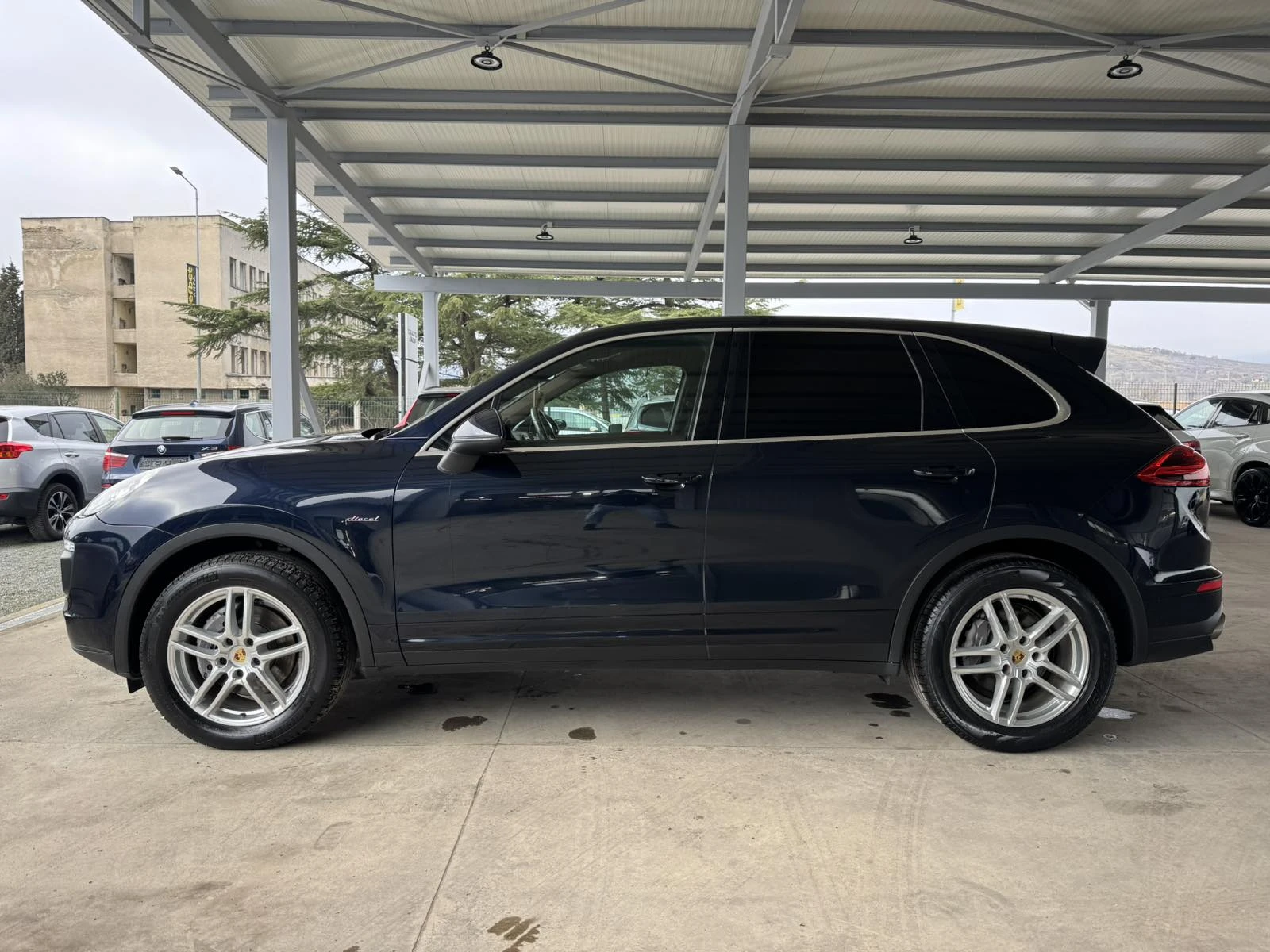Porsche Cayenne 3.0* 250ps* FACE* 4x4* КОЖА* НАВИ* КАМЕРА, снимка 2 - Автомобили и джипове - 54481959