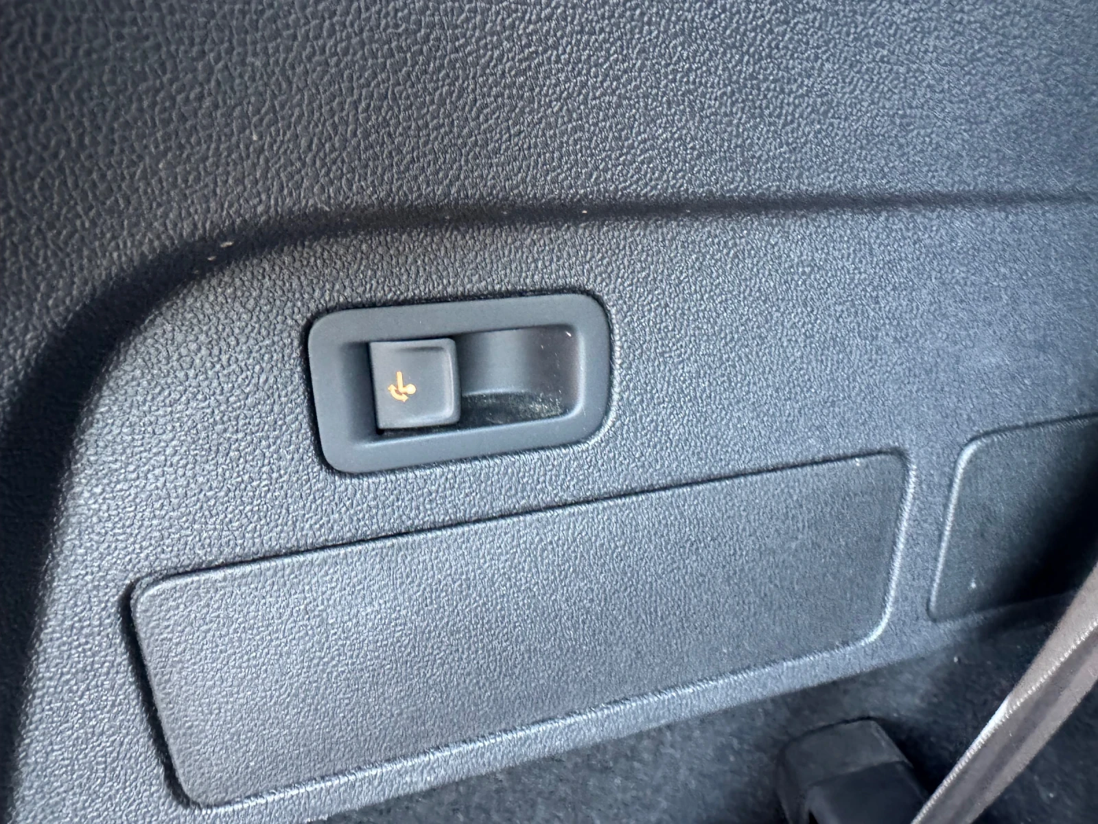 Seat Tarraco XCELENCE, фесйлифт, 7 места 4х4, снимка 12 - Автомобили и джипове - 54543447