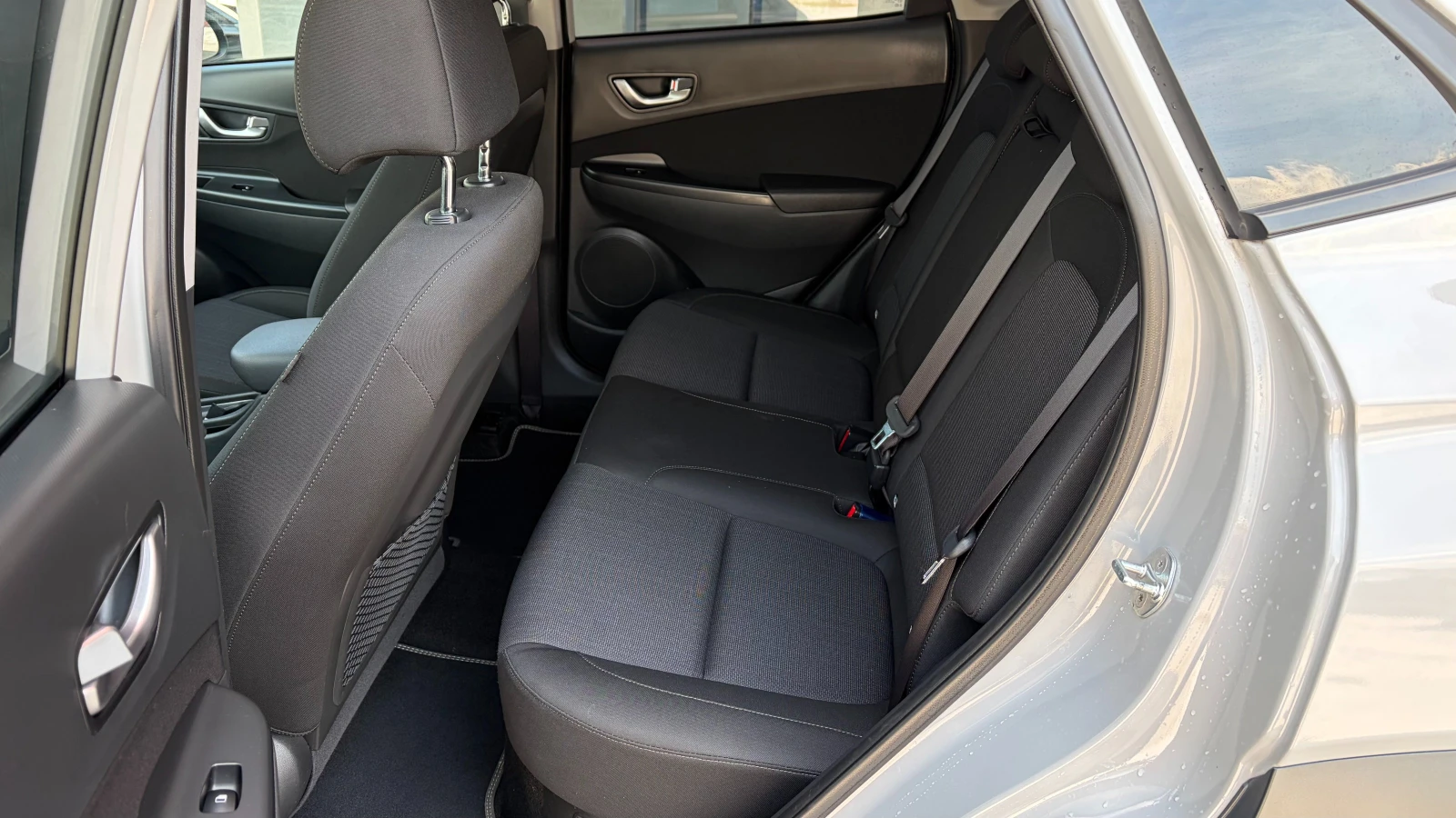 Hyundai Kona 1.6 HEV  | Mobile.bg � ����������� 10