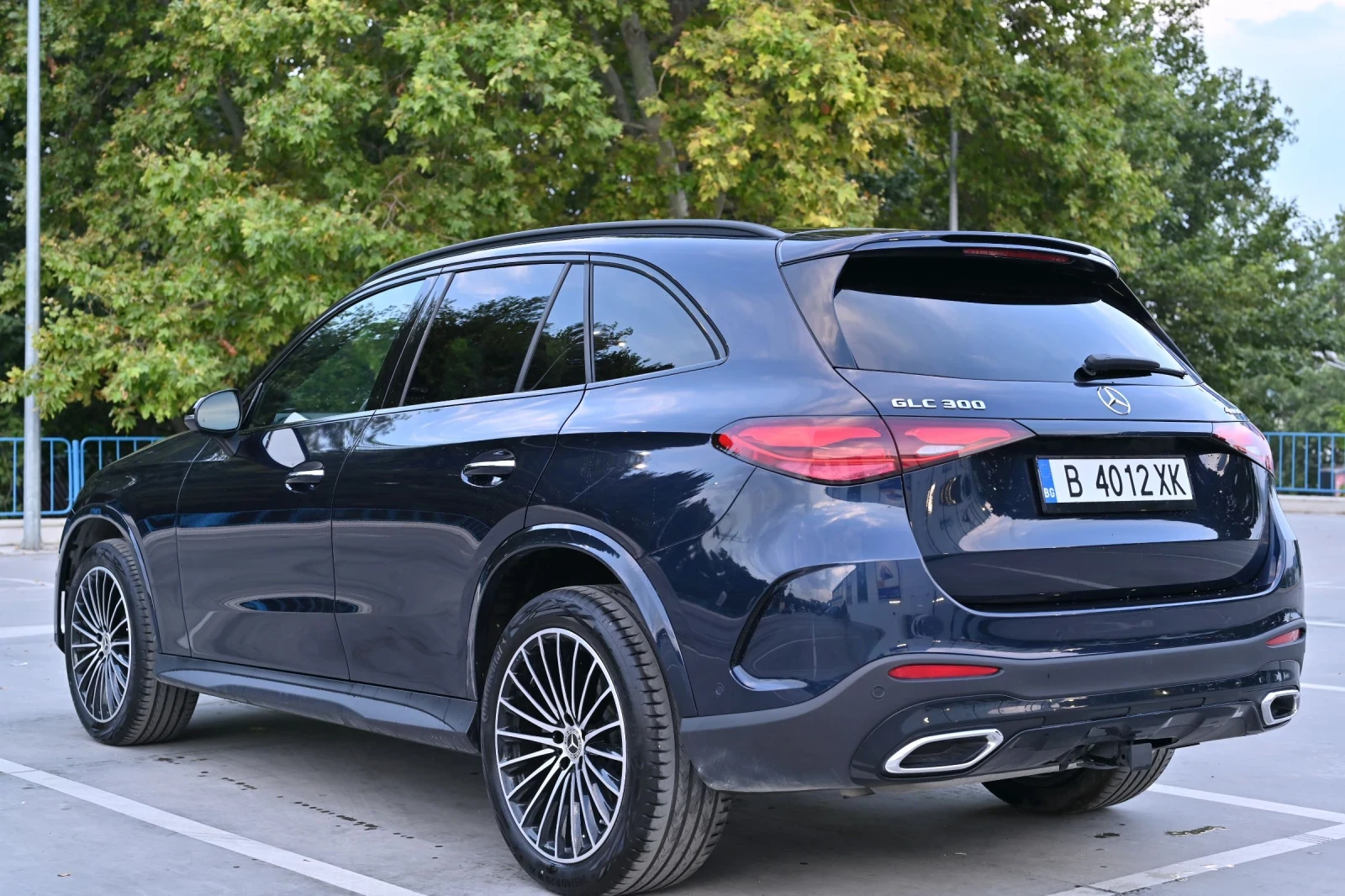 Mercedes-Benz GLC 300, снимка 3 - Автомобили и джипове - 55326797