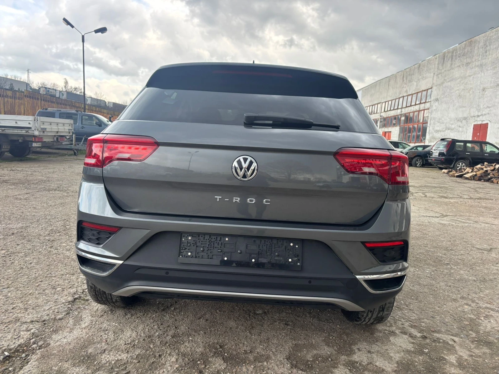 VW T-Roc 1.0 TSI Full Led NAVI, снимка 6 - Автомобили и джипове - 55384902